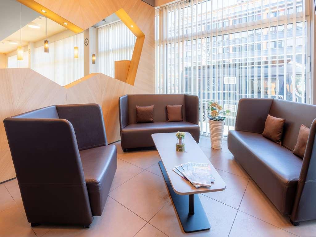 B&B Hotel Stuttgart-Bad Cannstatt 内观 照片