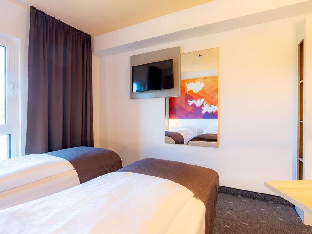 B&B Hotel Stuttgart-Bad Cannstatt 客房 照片